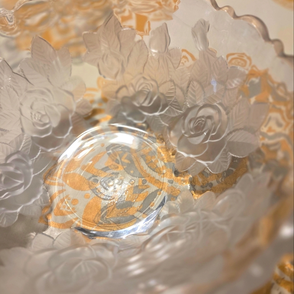 Winter Rose 12" Crystal Centerpiwce Bowl By Mikasa Studio Nova - Picture 2 of 4